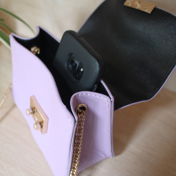 Mini Crossbody Handbag - Vegan - Picture 3 of 8